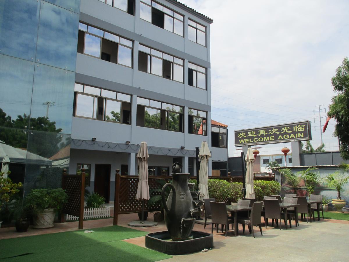 Hotel Patriota Luanda Kültér fotó